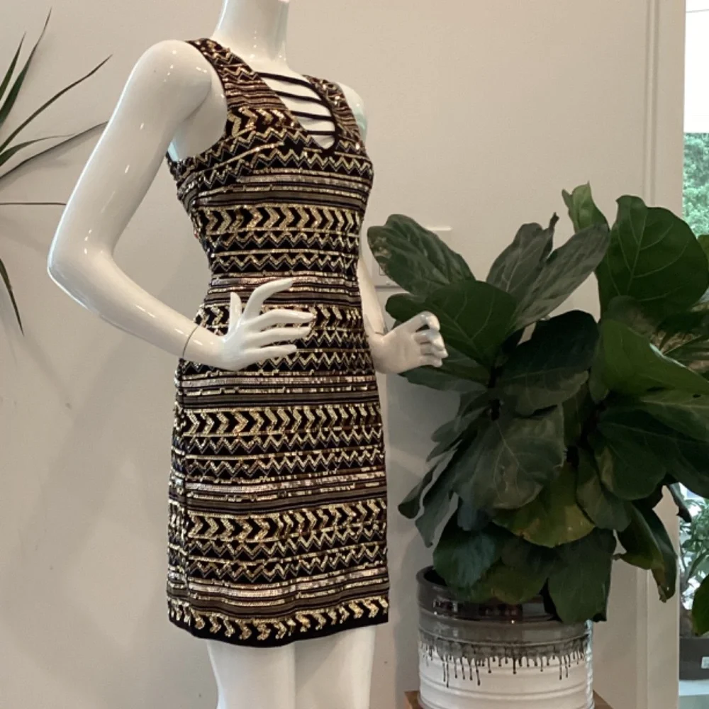 NWT GIANNI BINI GB BLACK AND GOLD SEQUENCE EMBELLISHED COCKTAIL DRESS SZ M - Picture 3 of 16
